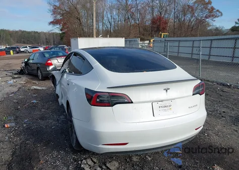 2023 Tesla Model 3 Performance Dual Motor All-Wheel Drive z USA, uszkodzony, nr VIN 5YJ3E1EC0PF492452